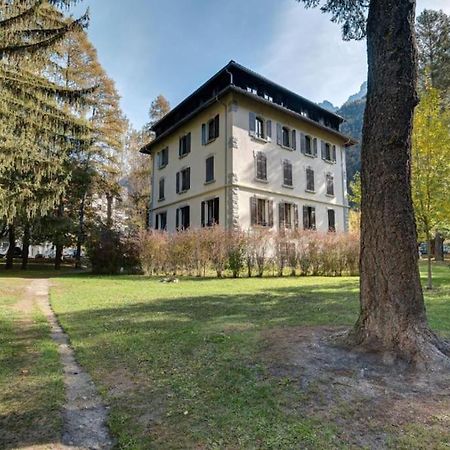 Апартаменты La Roseraie Шамони Экстерьер фото